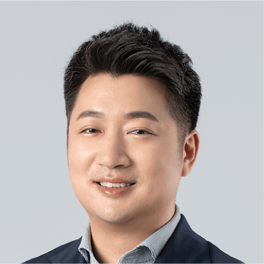 Headshot of James Luong